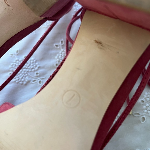 Ann Taylor Loft coral suede lace-up ankle strap block heel pump, size 7 - Picture 6 of 7